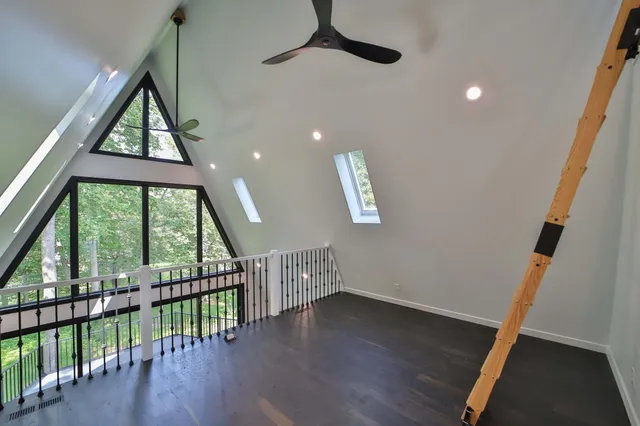 $884,999 | 948 Bass Lake Road, Lake Shore, MN 56468