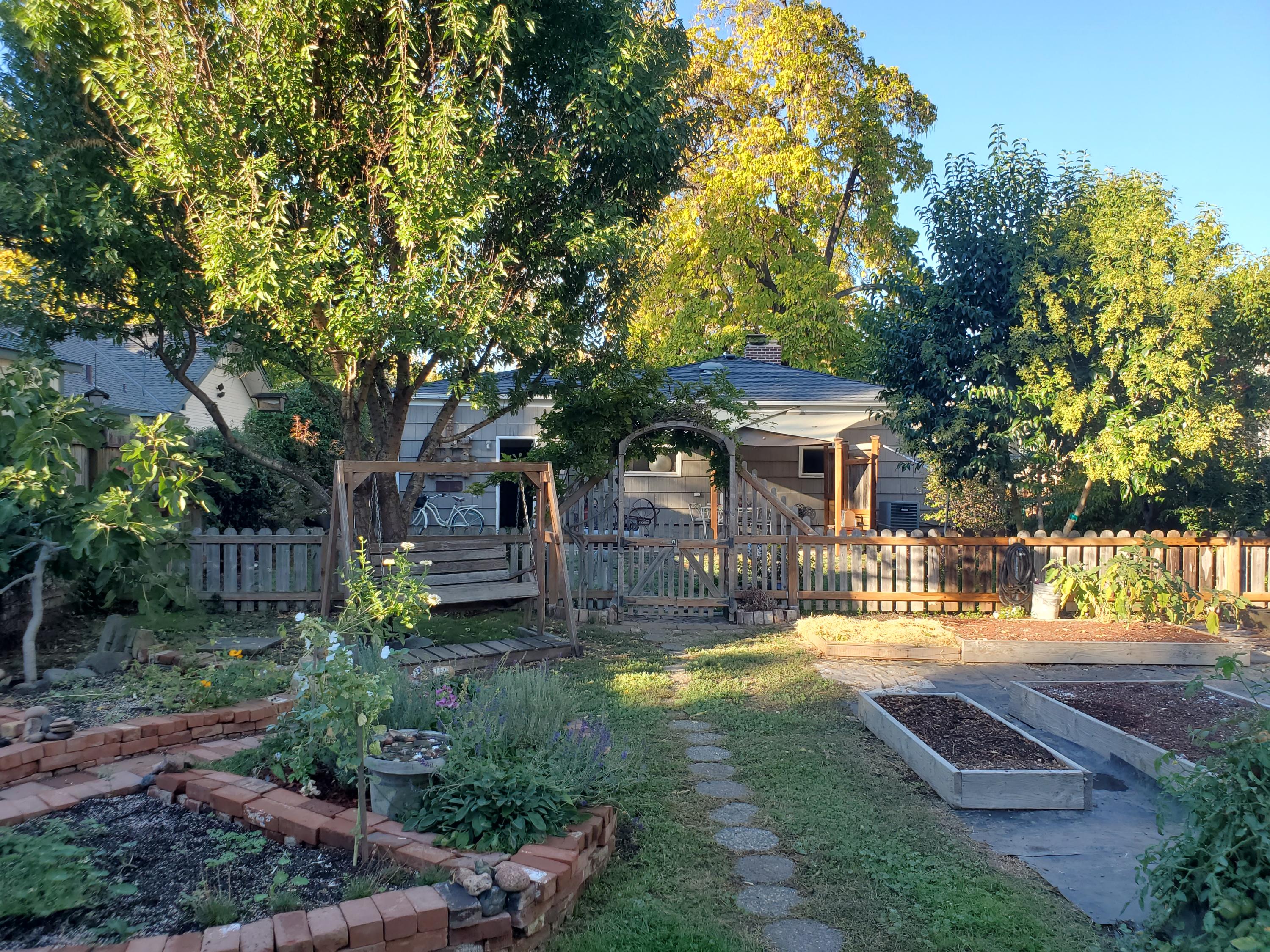 1032 Reddy Avenue Medford, OR 97504 - Photo 11 of 20 20201016_163840