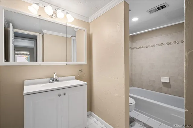 $1,650 | 6410 South Dayton Street, Unit I08, Englewood, CO 80111