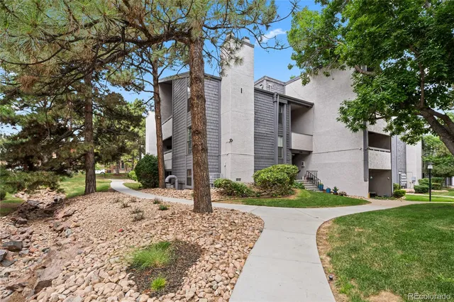 $1,650 | 6410 South Dayton Street, Unit I08, Englewood, CO 80111