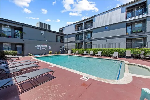 $1,250 | 2020 South Congress Avenue, Unit 1216, Austin, TX 78704