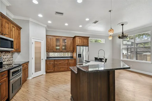 $4,100 | 6105 South Elkins Avenue, Tampa, FL 33611