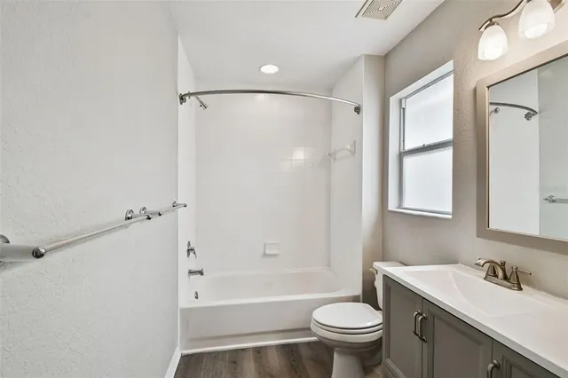 $4,100 | 6105 South Elkins Avenue, Tampa, FL 33611