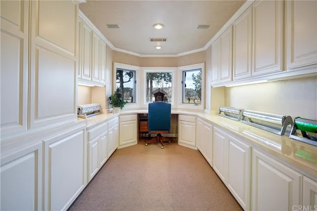 $2,999,999 | 15733 Juniper Peak Road, Weed, CA 96094