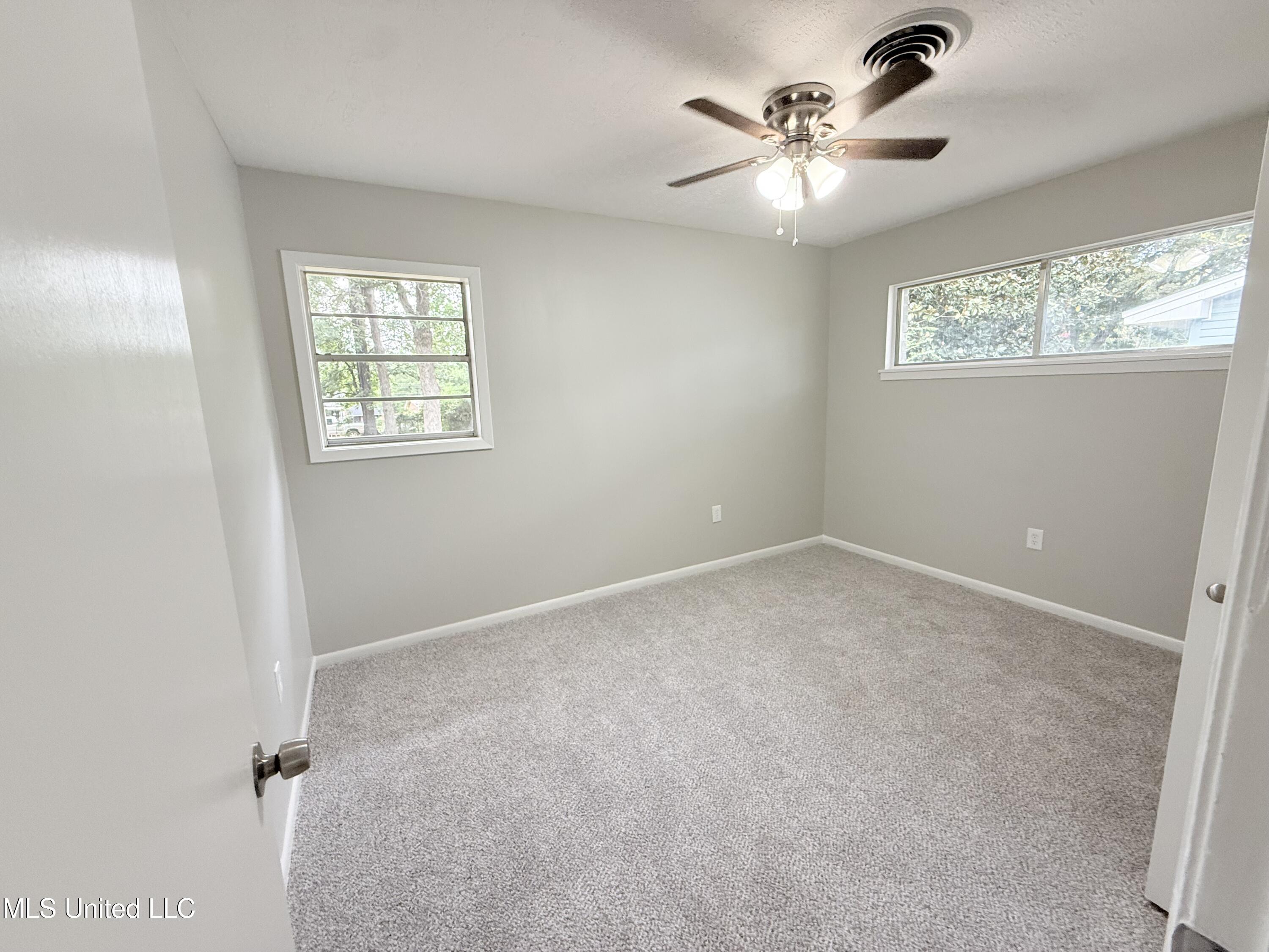 408 Cleary Road Richland, MS 39218 - Photo 22 of 40 IMG_6047