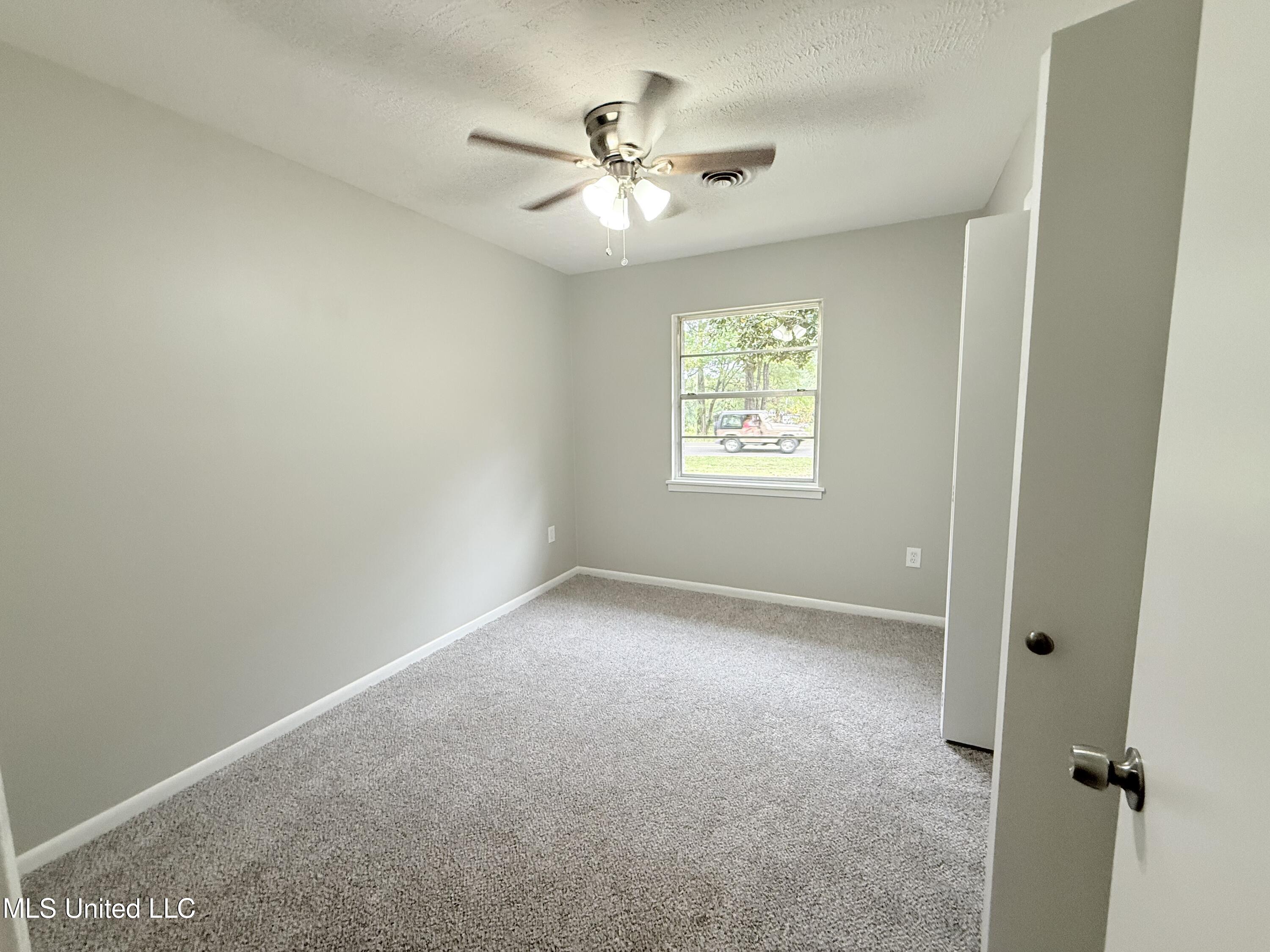 408 Cleary Road Richland, MS 39218 - Photo 26 of 40 IMG_6043