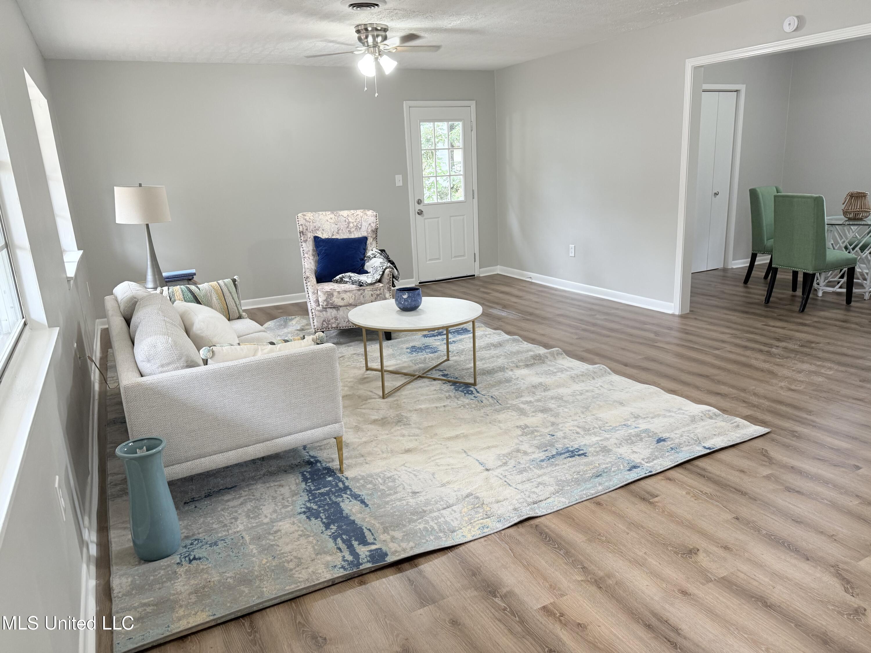 408 Cleary Road Richland, MS 39218 - Photo 10 of 40 IMG_6025