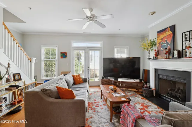 $2,475 | 910 Highgrove Drive, Chapel Hill, NC 27516