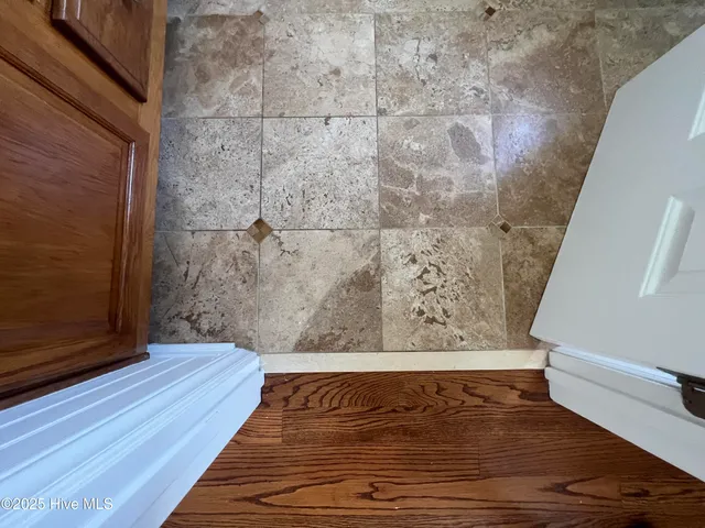 $2,475 | 910 Highgrove Drive, Chapel Hill, NC 27516