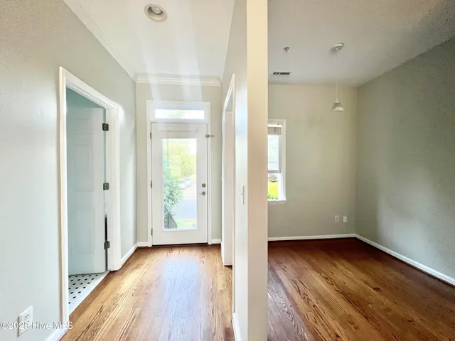 $2,475 | 910 Highgrove Drive, Chapel Hill, NC 27516