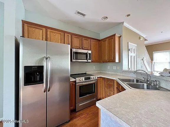 $2,475 | 910 Highgrove Drive, Chapel Hill, NC 27516