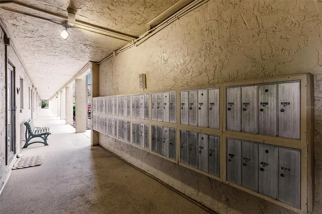 $138,900 | 3635 Lake Bayshore Drive, Unit J410, Bradenton, FL 34205