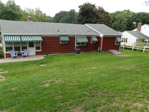 29 Stoneleigh Road Worcester, MA 01606 - Photo 3 of 14 Gallery Image 3