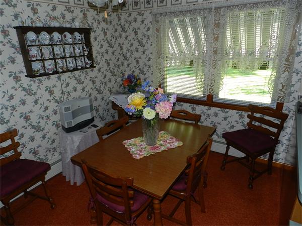 29 Stoneleigh Road Worcester, MA 01606 - Photo 7 of 14 Gallery Image 7
