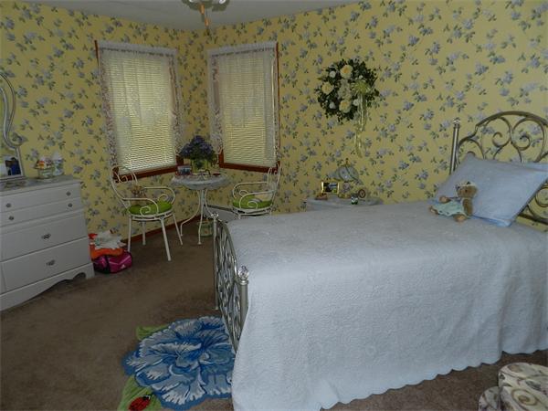 29 Stoneleigh Road Worcester, MA 01606 - Photo 10 of 14 Gallery Image 10