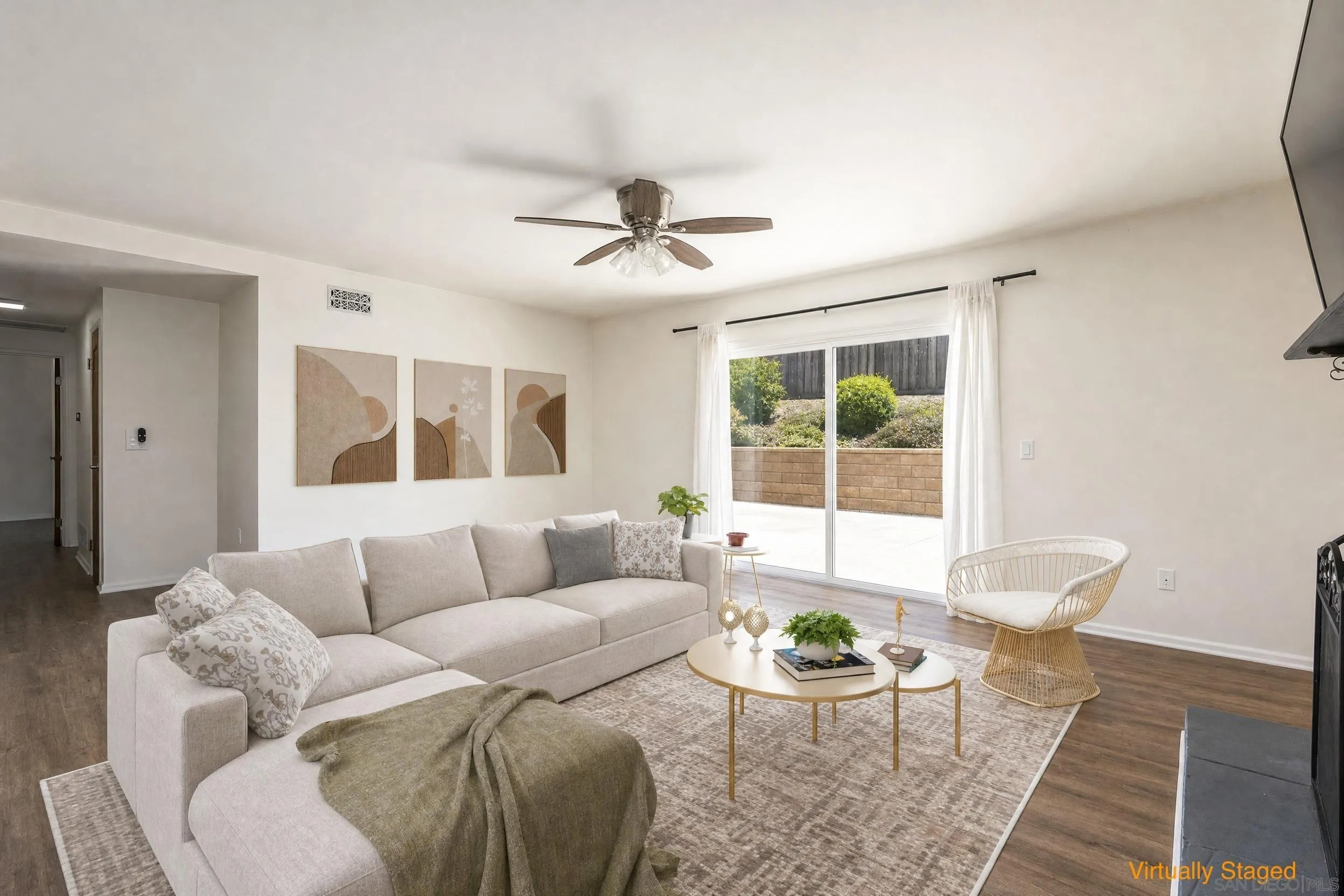 9767 Halberns Boulevard Santee, CA 92071 - Photo 6 of 53 Digitally Altered. Original Image (https://sdmls.paragonrels.com/ParagonLS/Files/ListingPictures/SDMLS/addl_picts/451/260011945-859b2a24-9db1-4ba5-baa6-52b173eab62d.JPG)