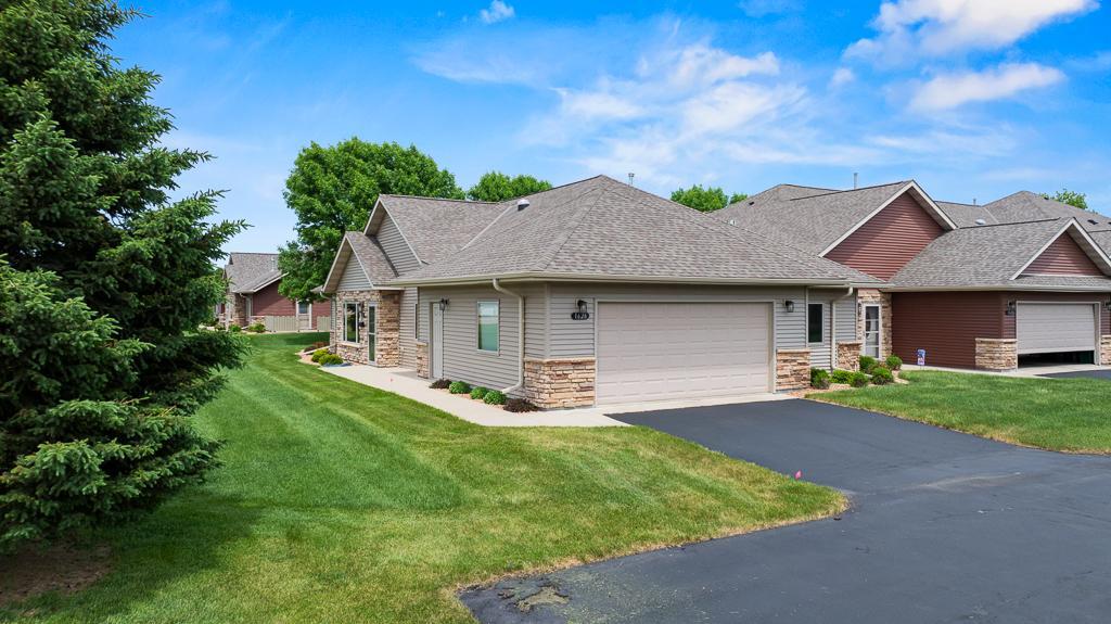 1626 Thunderbird Road Marshall, MN 56258 - Photo 12 of 38