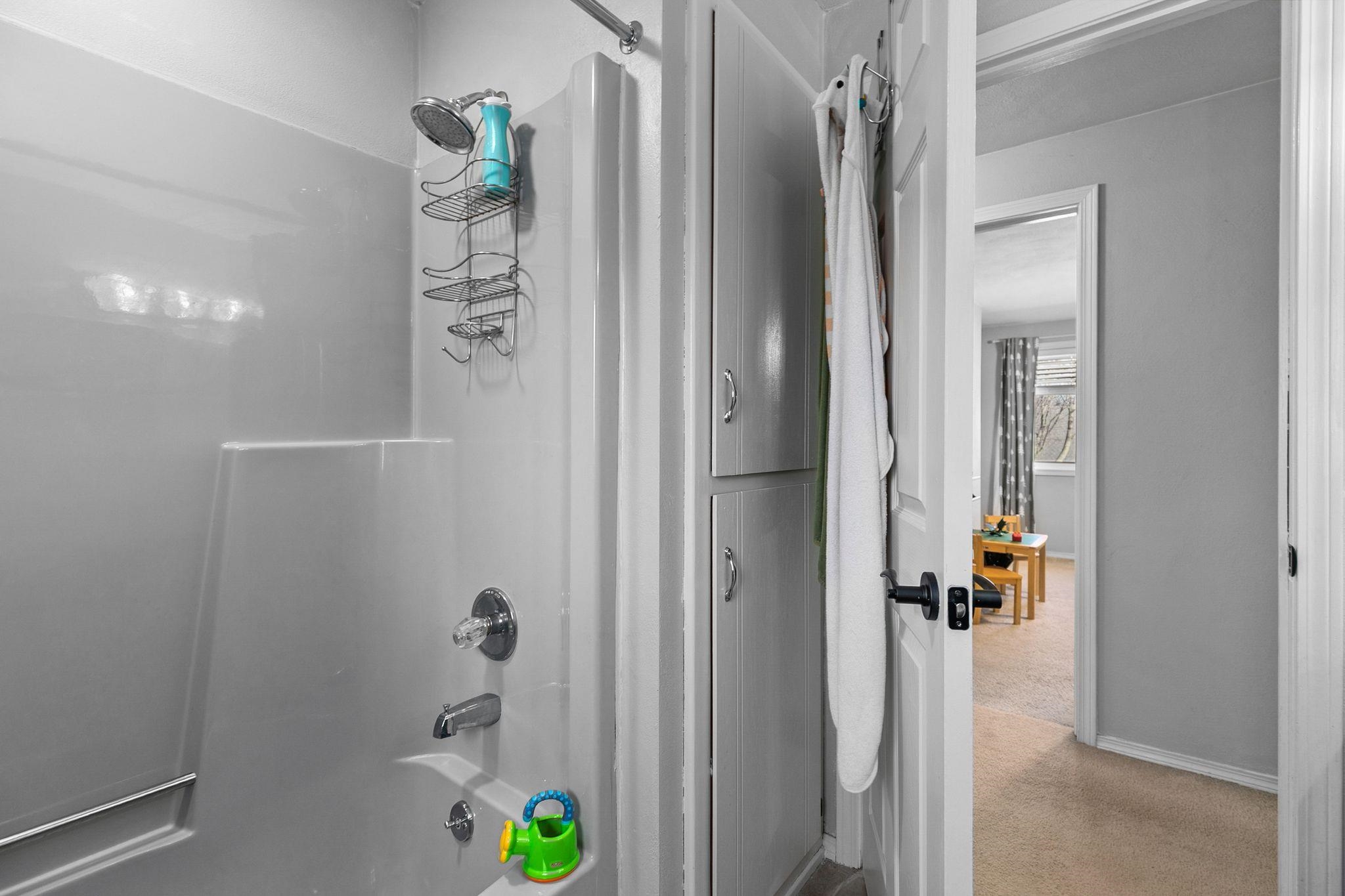 3329 South Bob-O-Link Lane Appleton, WI 54915 - Photo 21 of 44