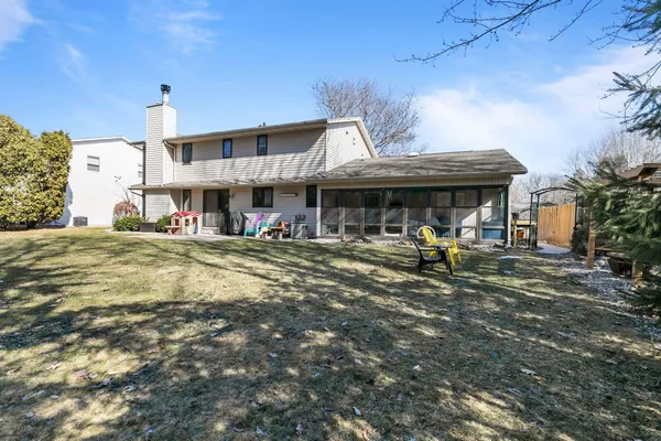 $415,000 | 3329 South Bob-O-Link Lane, Appleton, WI 54915