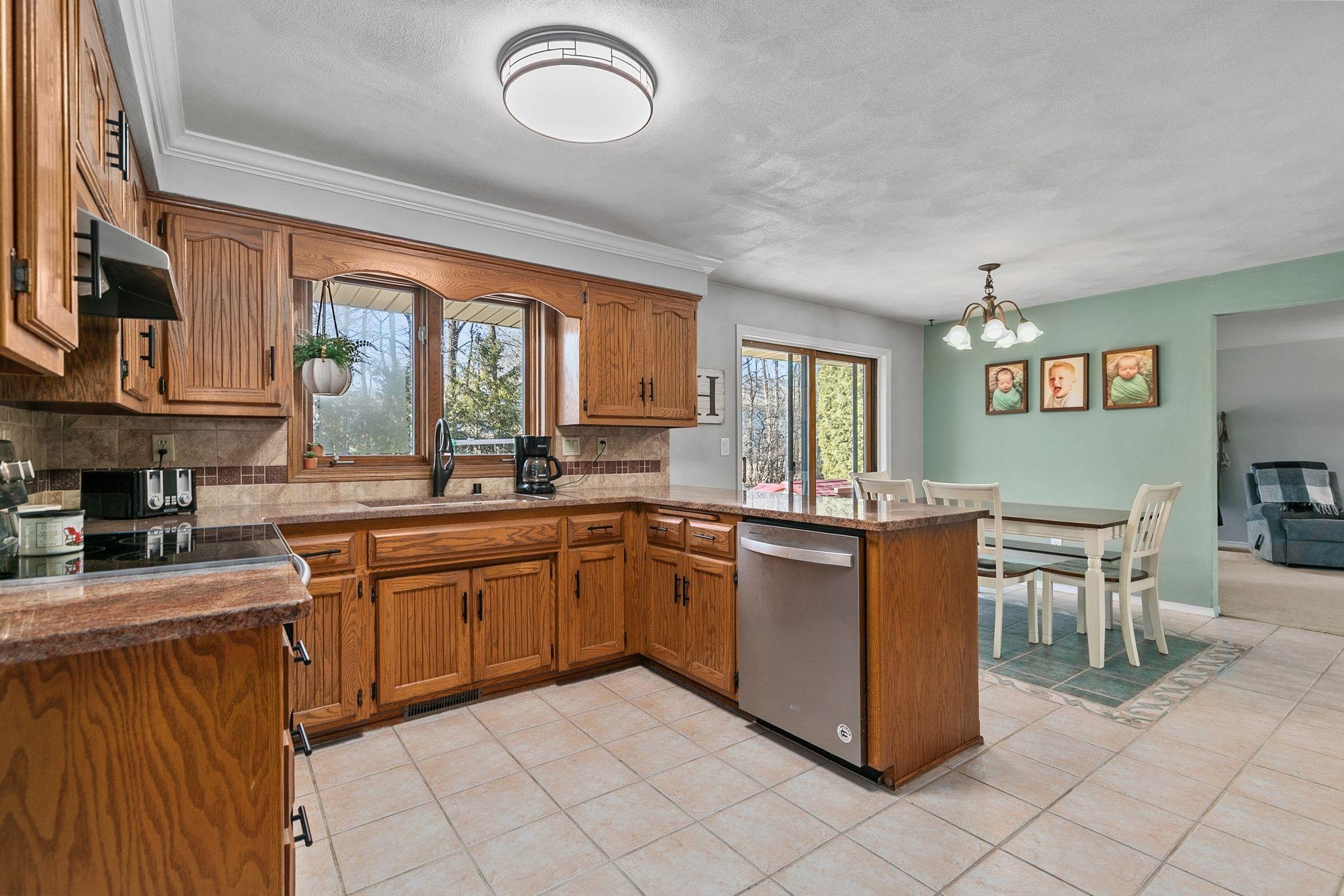 3329 South Bob-O-Link Lane Appleton, WI 54915 - Photo 6 of 44