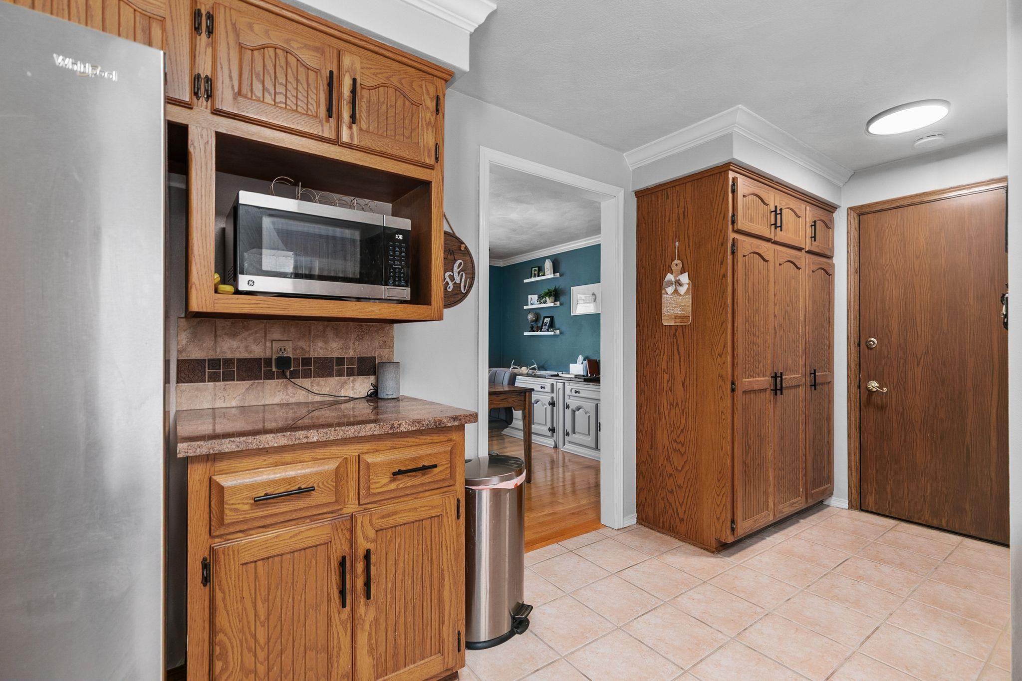 3329 South Bob-O-Link Lane Appleton, WI 54915 - Photo 9 of 44