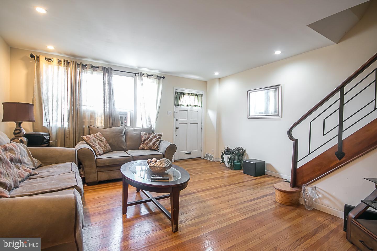 8067 Temple Road Philadelphia, PA 19150 - Photo 4 of 11