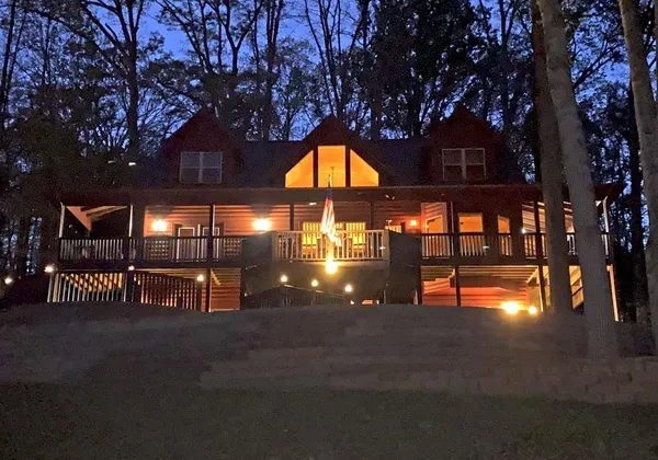 $799,900 | 1929 Lakeview Summit Drive, Young Harris, GA 30582