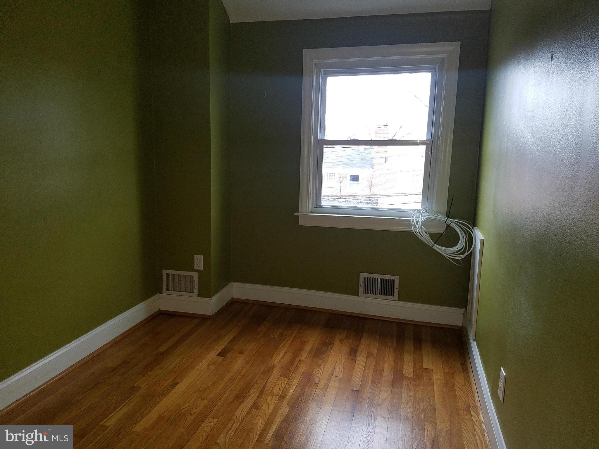 1629 Inverness Avenue Baltimore, MD 21230 - Photo 13 of 28 Interior (General)