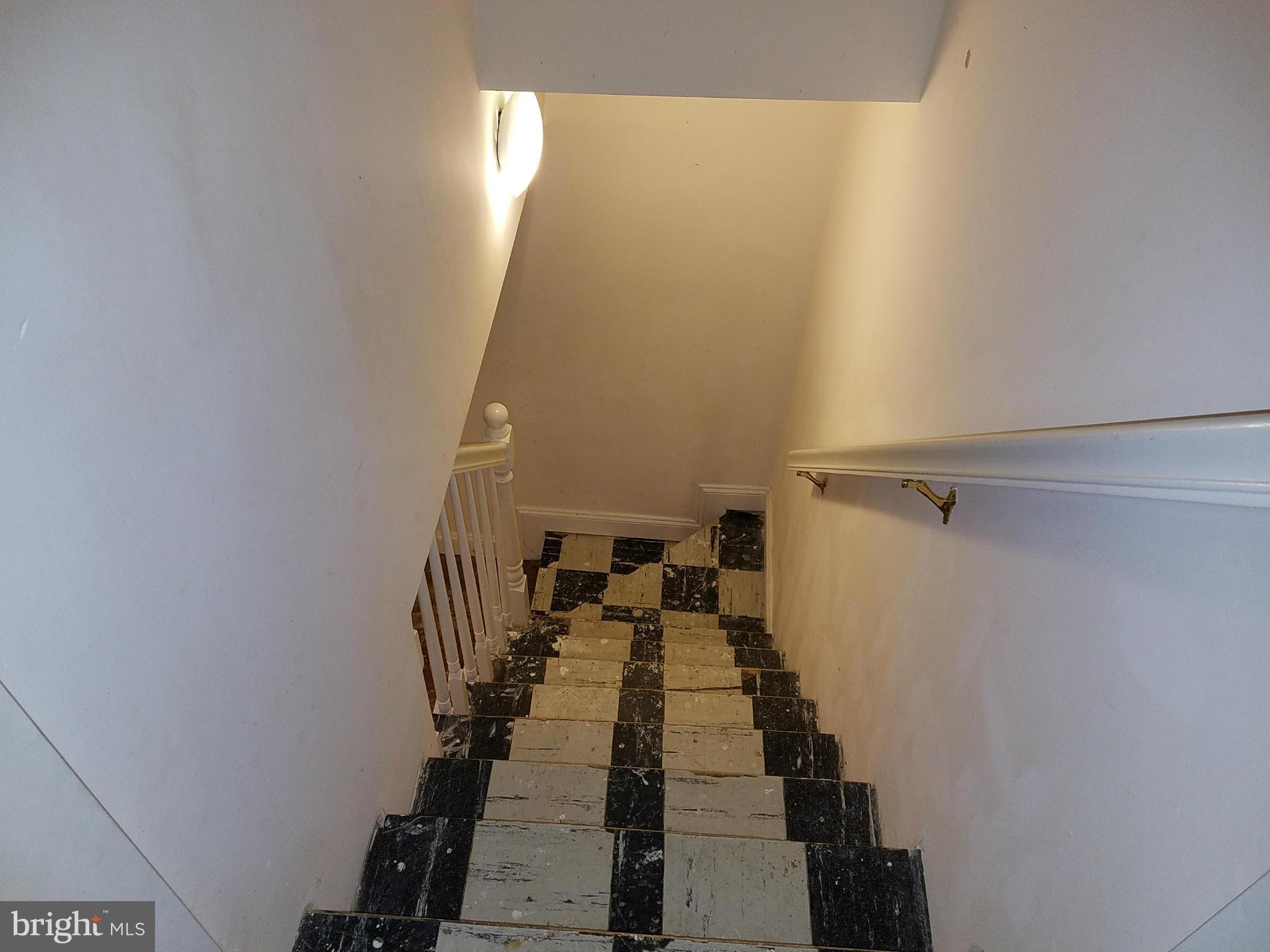 1629 Inverness Avenue Baltimore, MD 21230 - Photo 18 of 28 Interior (General)