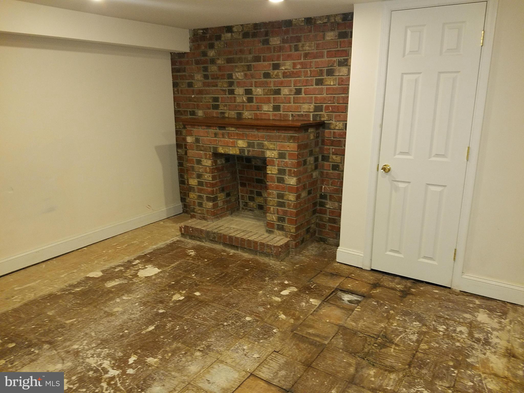 1629 Inverness Avenue Baltimore, MD 21230 - Photo 19 of 28 Interior (General)