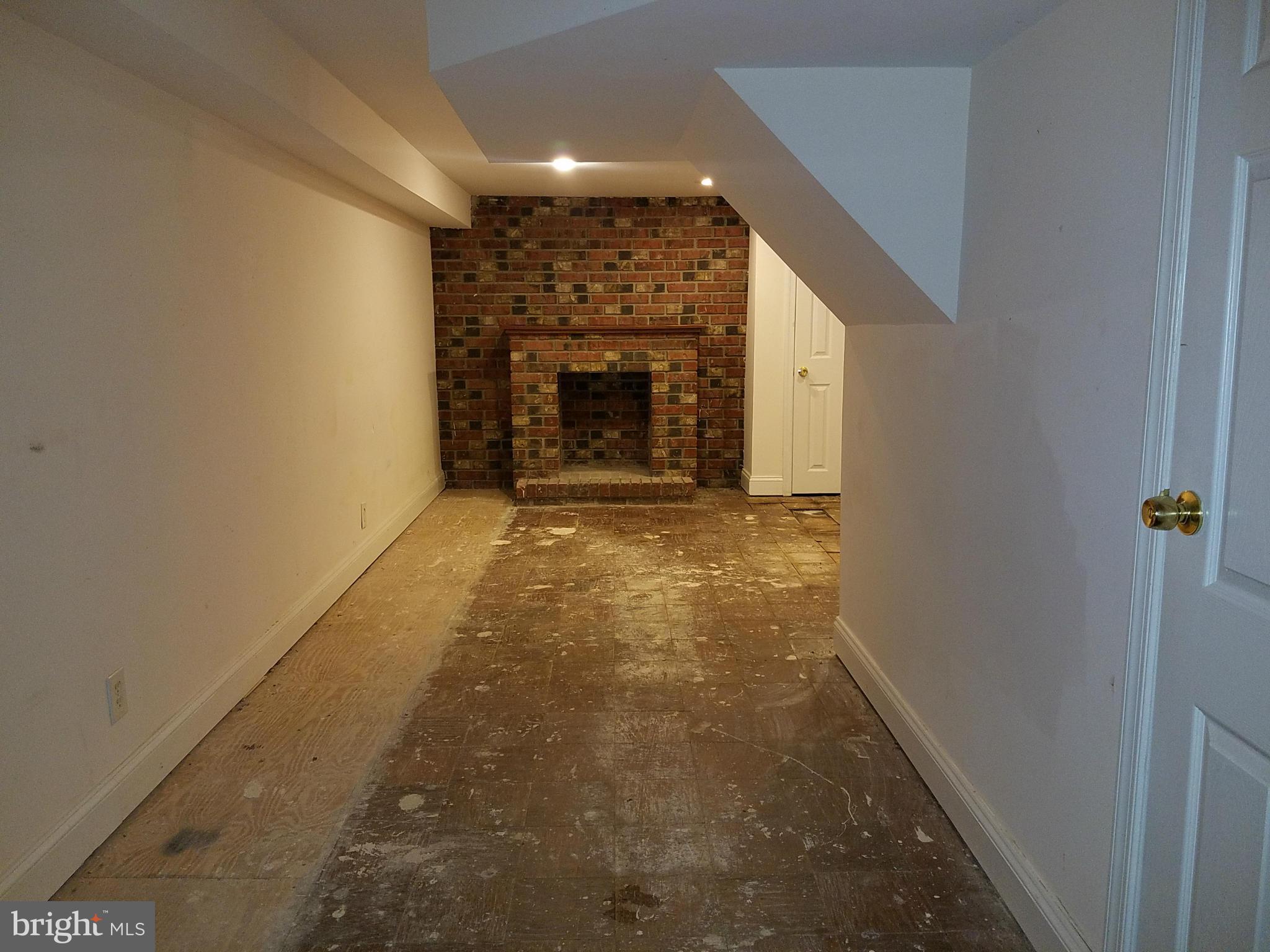 1629 Inverness Avenue Baltimore, MD 21230 - Photo 23 of 28 Interior (General)