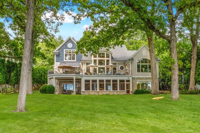 $6,495,000 | N30W28853 West Lakeside Drive, Delafield, WI 53072
