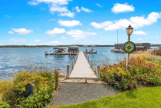 $6,495,000 | N30W28853 West Lakeside Drive, Delafield, WI 53072