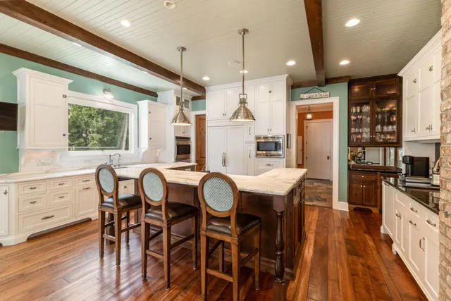 $6,495,000 | N30W28853 West Lakeside Drive, Delafield, WI 53072