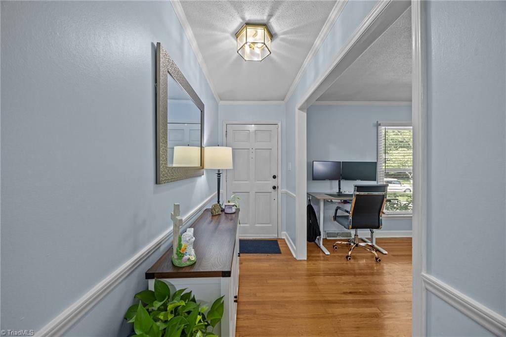 3216 Pine Needles Road High Point, NC 27265 - Photo 5 of 29