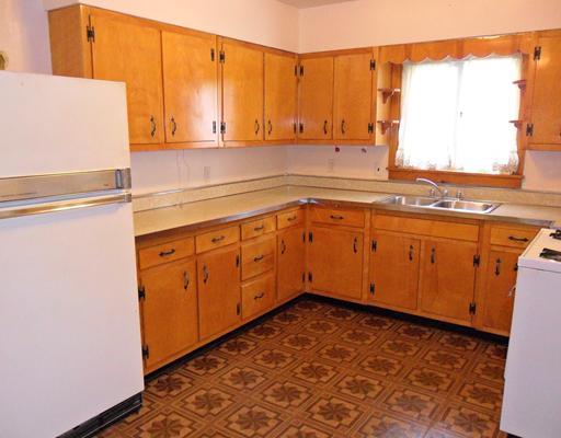 52 McKrell Road Russellton, PA 15076 - Photo 7 of 18 Kitchen.
