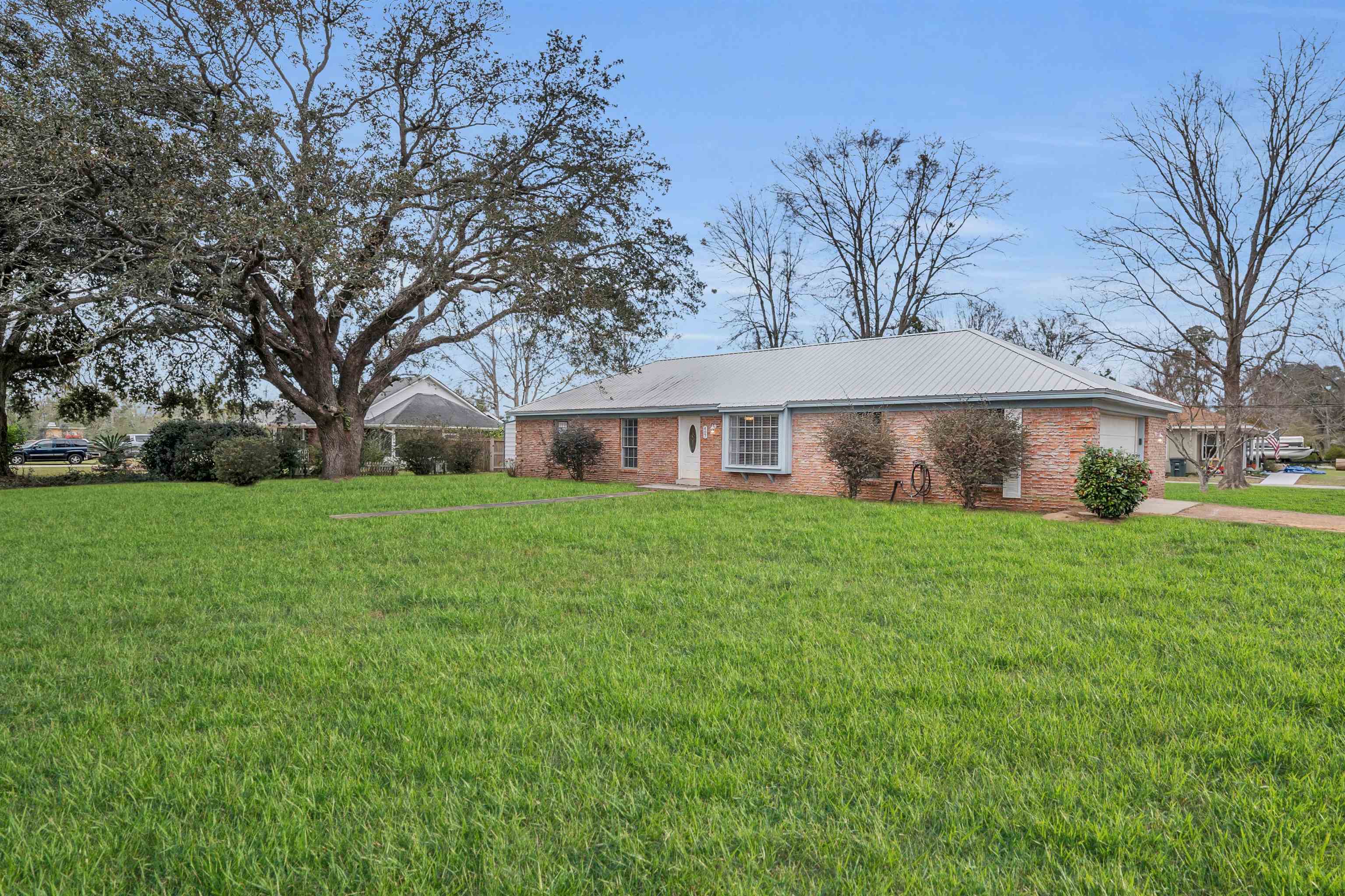 407 East Lawson Avenue Foley, AL 36535 - Photo 2 of 29