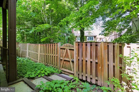 $1,480,000 | 6113 Goldtree Way, Bethesda, MD 20817