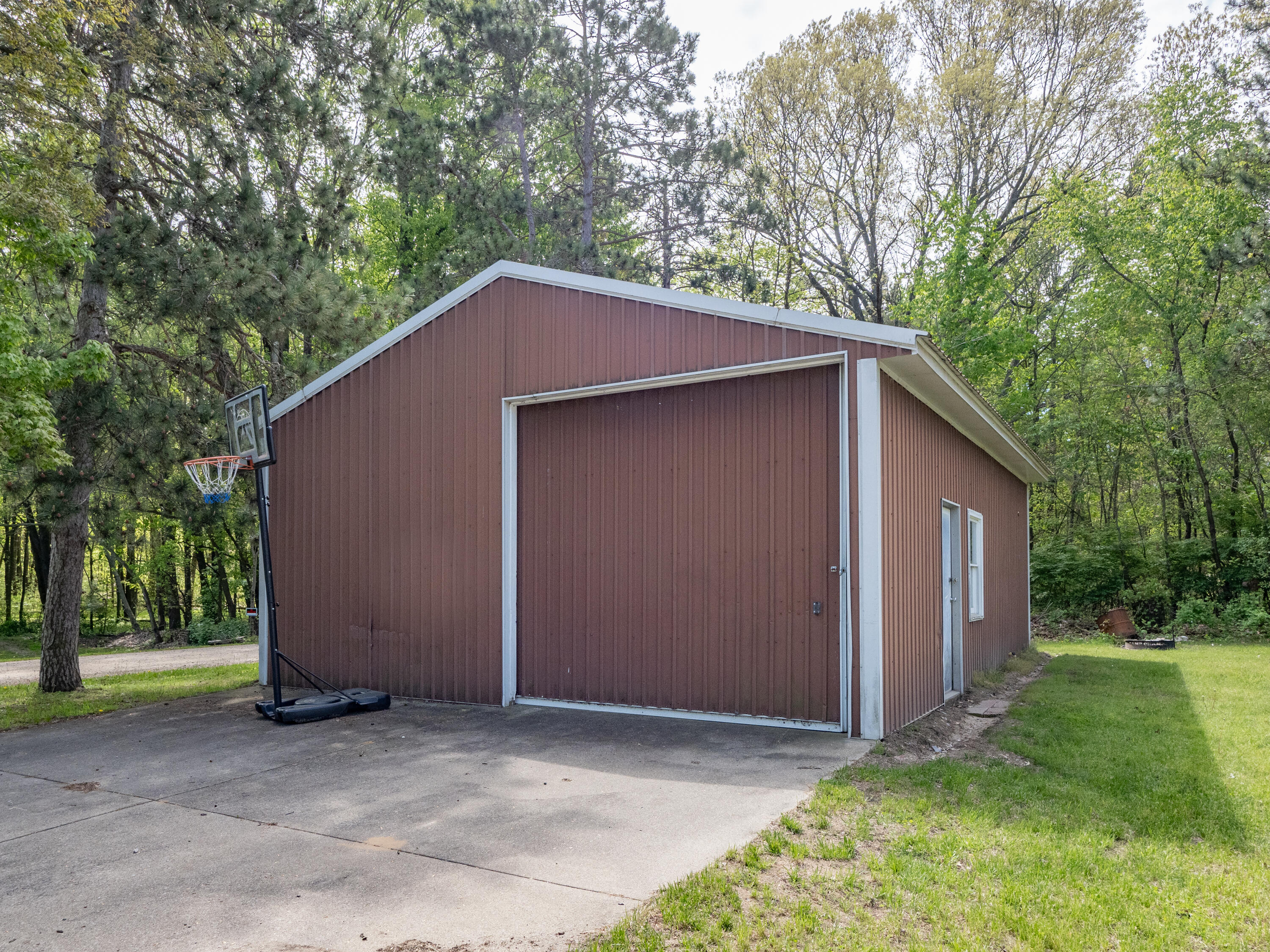 45523 Eleanor Dr-123