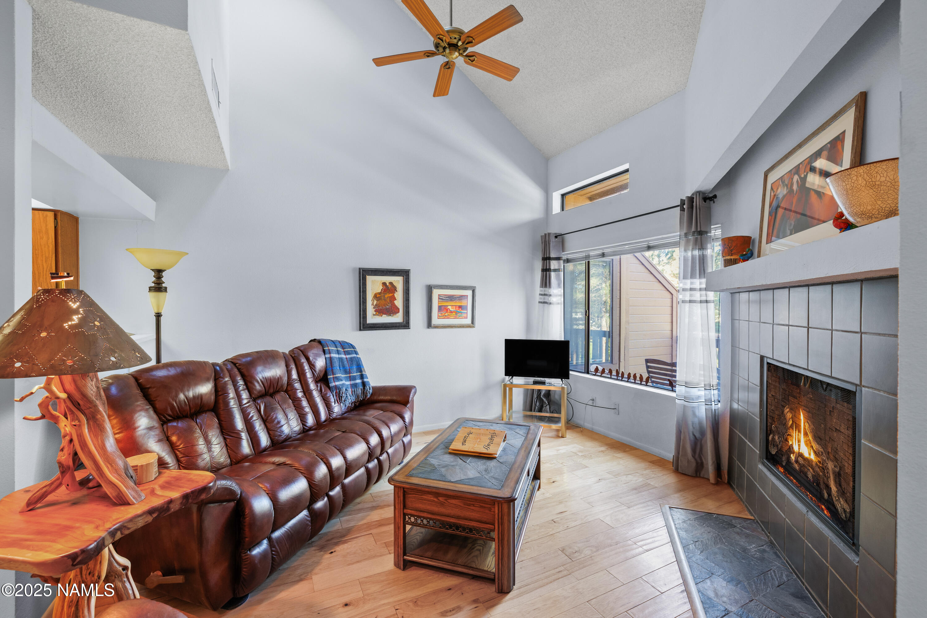 4024 Goodwin Circle Flagstaff, AZ 86004 - Photo 13 of 59 Living room with cathedral ceilings