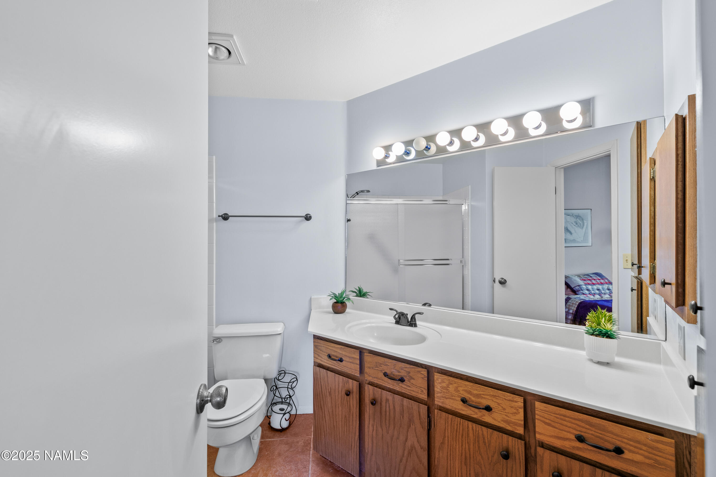 4024 Goodwin Circle Flagstaff, AZ 86004 - Photo 25 of 59 Primary suite bathroom