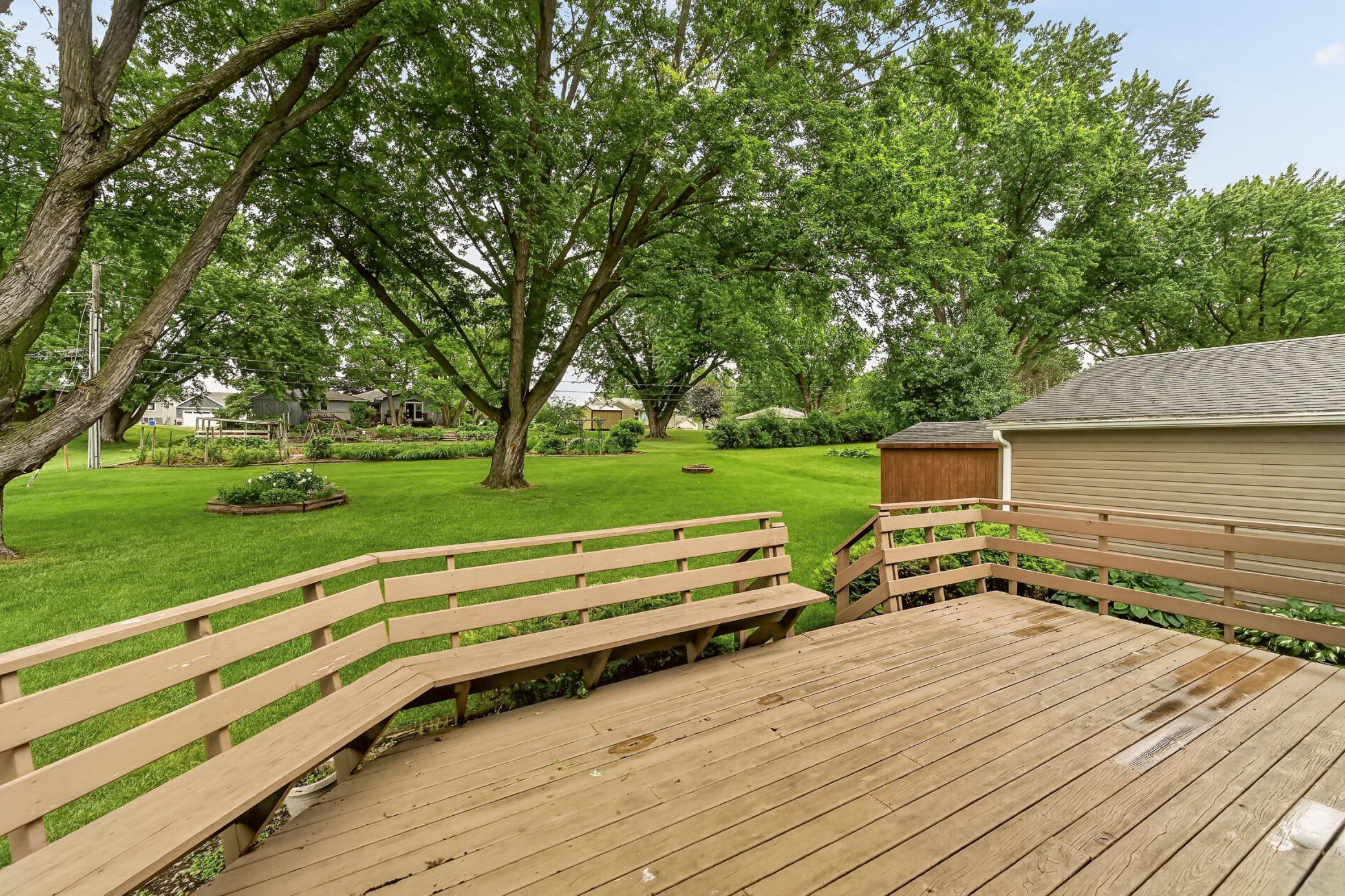 402 Strathmore Lane Southeast Rochester, MN 55904 - Photo 3 of 31