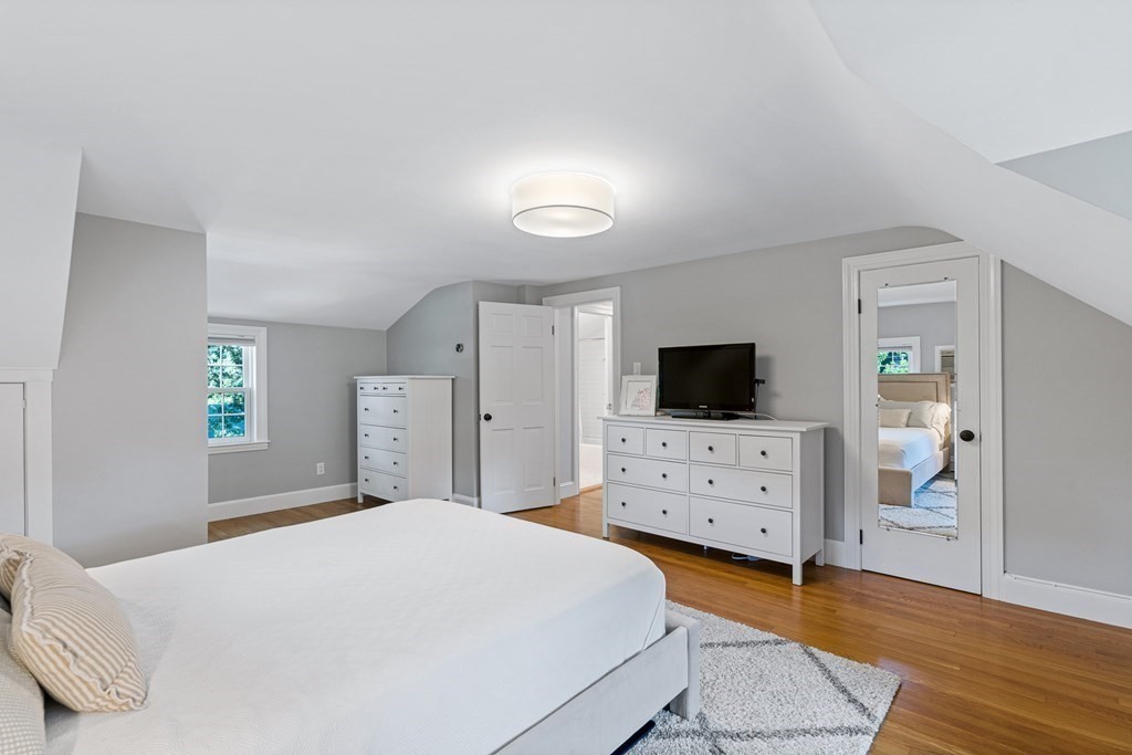 71 Slayton Road Melrose, MA 02176 - Photo 21 of 38 Gallery Image 21