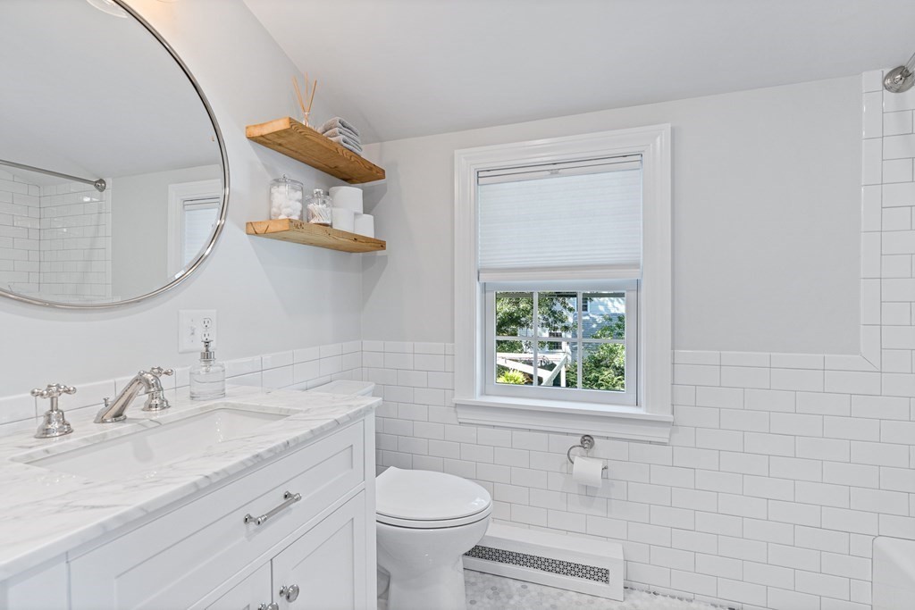 71 Slayton Road Melrose, MA 02176 - Photo 23 of 38 Gallery Image 23
