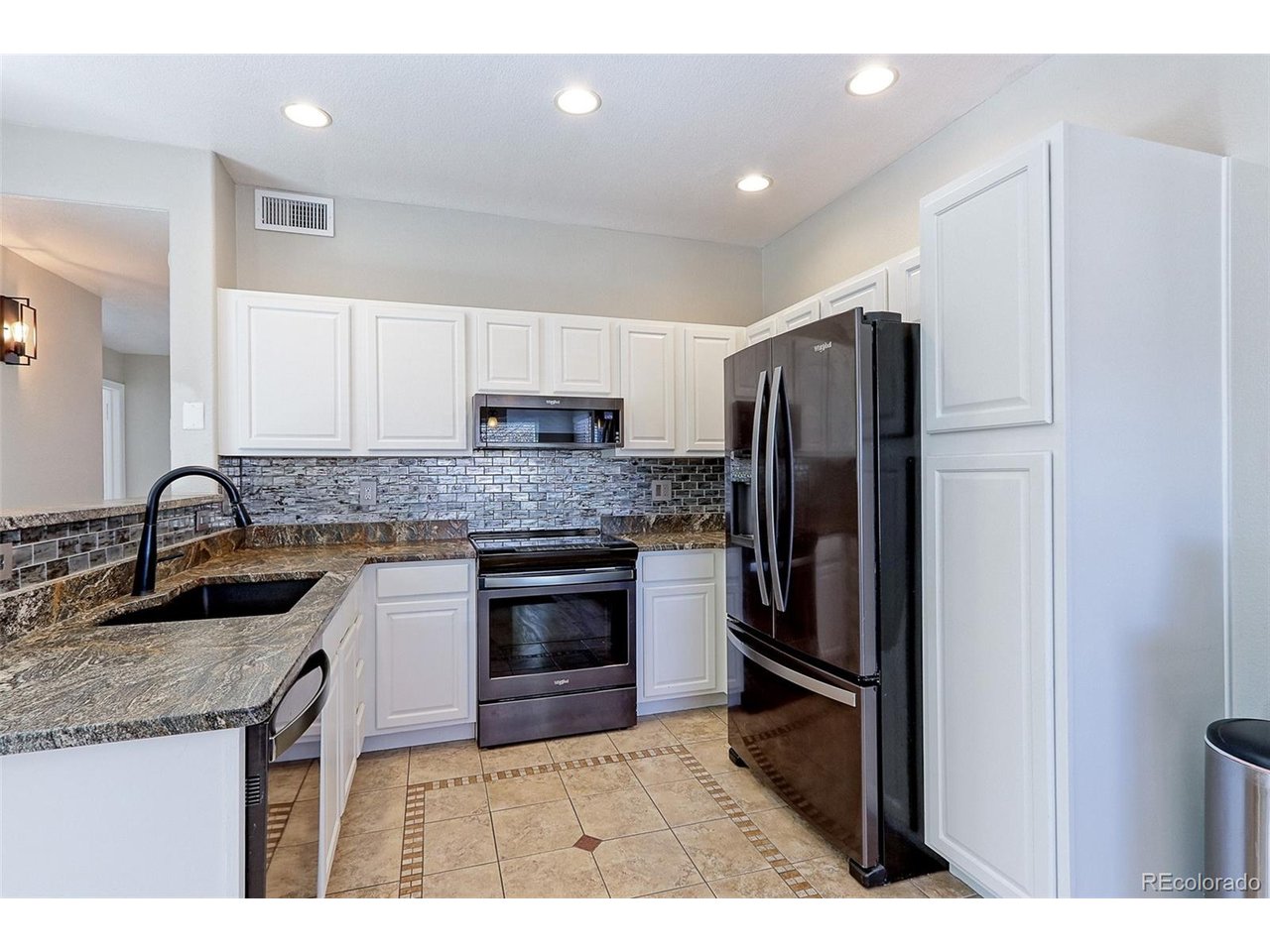 4875 South Balsam Way, Unit 103 Littleton, CO 80123 - Photo 5 of 23