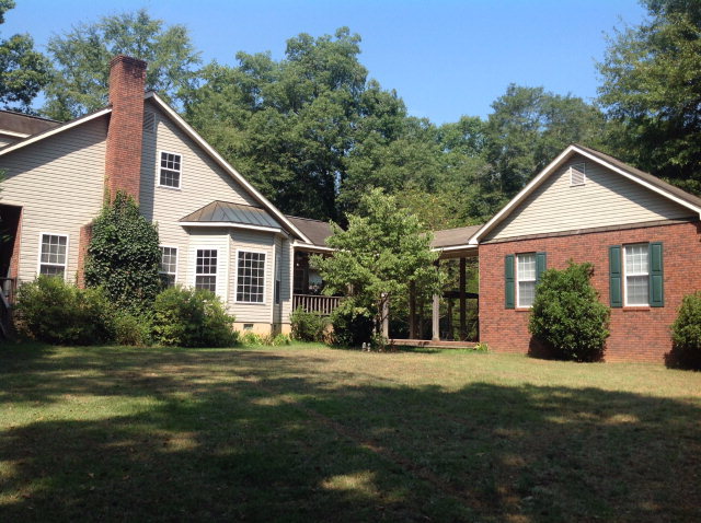 524 Chambers Road Macon, GA 31217 - Photo 40 of 42 a front view of a house with a yard