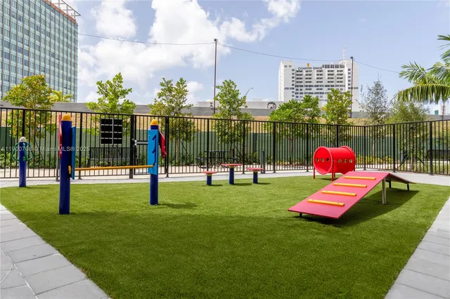 $3,150 | 1005 Spring Garden Road, Unit 220, Miami, FL 33136