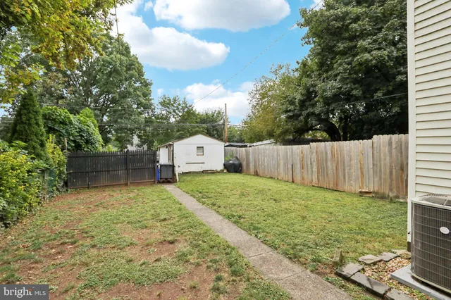 $249,999 | 418 Walnut Street, Pottstown, PA 19464