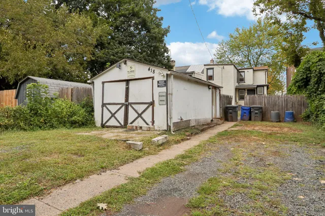 $249,999 | 418 Walnut Street, Pottstown, PA 19464