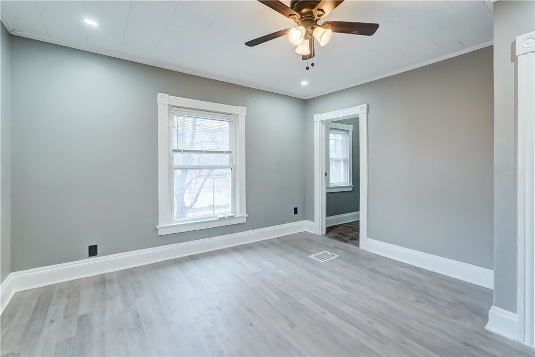 311 Linden Street, Unit UP Rochester, NY 14620 - Photo 12 of 17